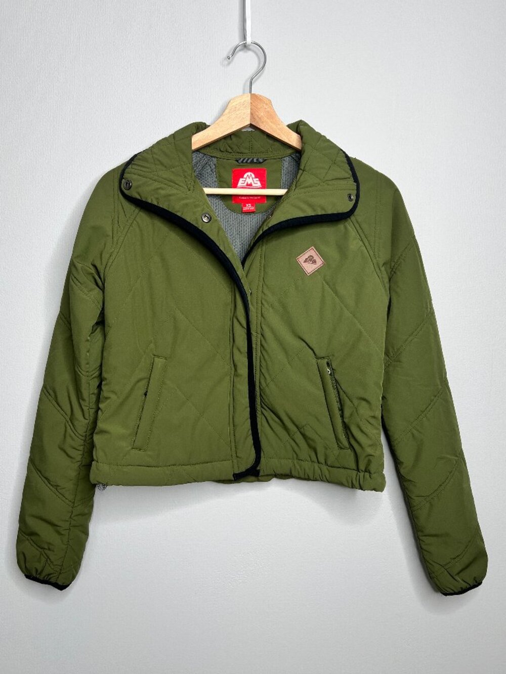 EMS Eastern Mountain Sports Olive Green Quilted Cropped Jacket Size XS